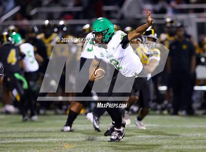 Thumbnail 3 in Narbonne vs. King/Drew photogallery.