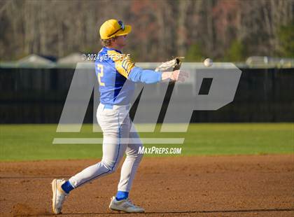 Thumbnail 1 in Oscar Smith @ Hickory photogallery.