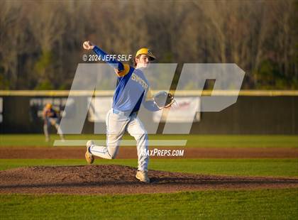 Thumbnail 3 in Oscar Smith @ Hickory photogallery.