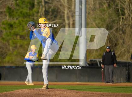 Thumbnail 2 in Oscar Smith @ Hickory photogallery.