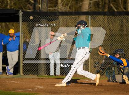 Thumbnail 2 in Oscar Smith @ Hickory photogallery.