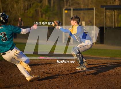 Thumbnail 2 in Oscar Smith @ Hickory photogallery.