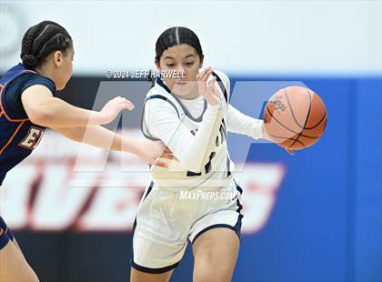 Thumbnail 3 in Archbishop Hoban vs. Ellet (OHSAA D1 District Semifinal) photogallery.