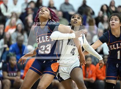 Thumbnail 3 in Archbishop Hoban vs. Ellet (OHSAA D1 District Semifinal) photogallery.