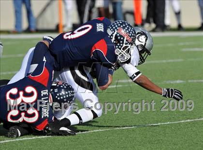 Thumbnail 3 in Ryan vs. Guyer (Texas 4A Region I D1 Final) photogallery.