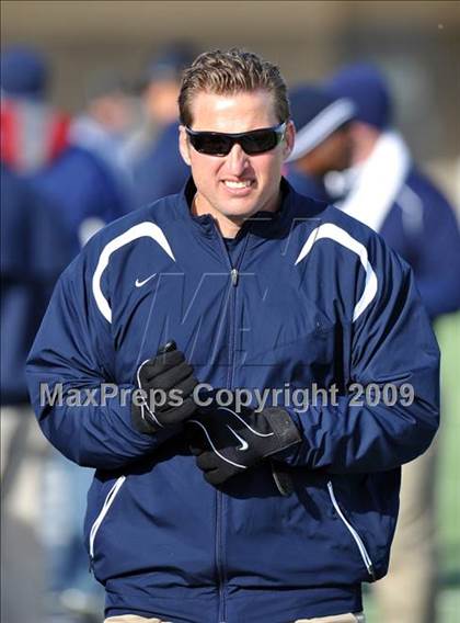Thumbnail 1 in Ryan vs. Guyer (Texas 4A Region I D1 Final) photogallery.