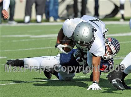 Thumbnail 2 in Ryan vs. Guyer (Texas 4A Region I D1 Final) photogallery.