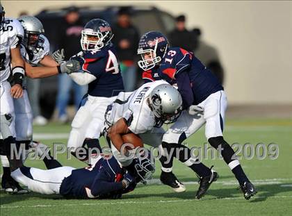 Thumbnail 1 in Ryan vs. Guyer (Texas 4A Region I D1 Final) photogallery.