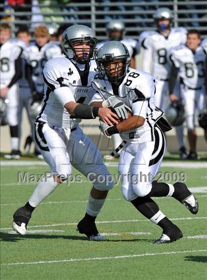 Thumbnail 2 in Ryan vs. Guyer (Texas 4A Region I D1 Final) photogallery.