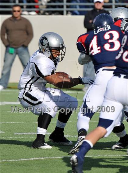Thumbnail 2 in Ryan vs. Guyer (Texas 4A Region I D1 Final) photogallery.