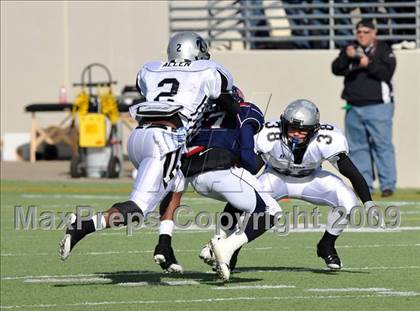 Thumbnail 3 in Ryan vs. Guyer (Texas 4A Region I D1 Final) photogallery.