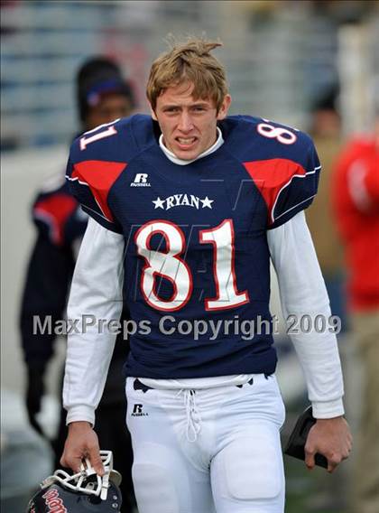 Thumbnail 1 in Ryan vs. Guyer (Texas 4A Region I D1 Final) photogallery.