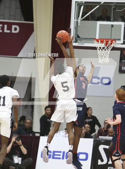 Thumbnail 2 in Findlay Prep vs. Immaculate Conception (Spalding Hoophall Classic) photogallery.