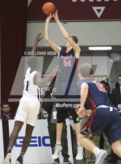 Thumbnail 3 in Findlay Prep vs. Immaculate Conception (Spalding Hoophall Classic) photogallery.