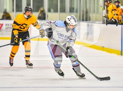 Thumbnail 2 in Toms River South/Toms River East vs Southern Regional photogallery.