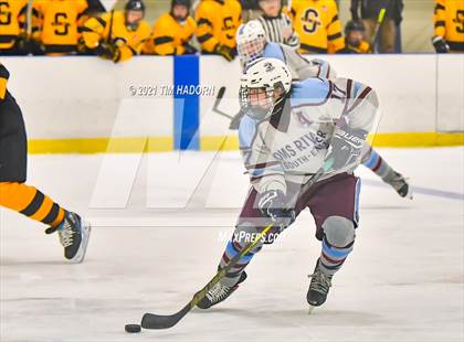 Thumbnail 2 in Toms River South/Toms River East vs Southern Regional photogallery.