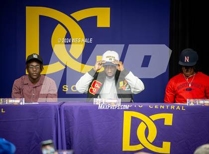 Thumbnail 1 in DeSoto Central Signing Day photogallery.