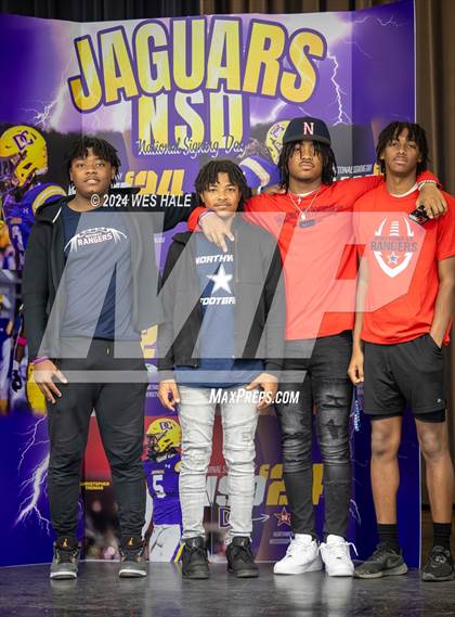 Thumbnail 2 in DeSoto Central Signing Day photogallery.