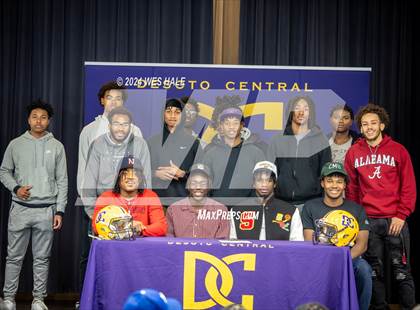 Thumbnail 3 in DeSoto Central Signing Day photogallery.