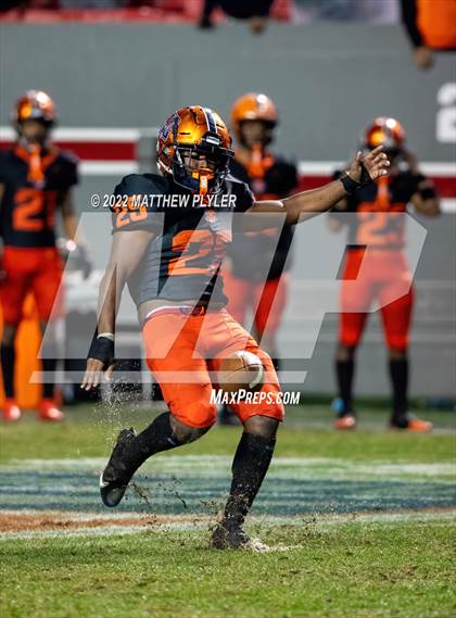Thumbnail 2 in Cardinal Gibbons vs. Chambers (NCHSAA 4A Final) photogallery.
