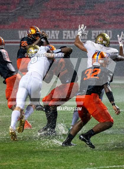 Thumbnail 3 in Cardinal Gibbons vs. Chambers (NCHSAA 4A Final) photogallery.