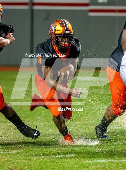 Thumbnail 1 in Cardinal Gibbons vs. Chambers (NCHSAA 4A Final) photogallery.