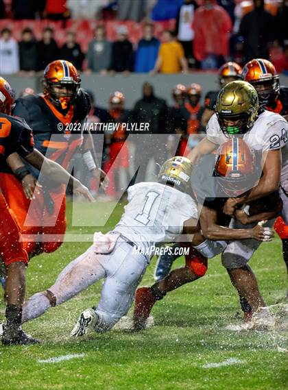 Thumbnail 3 in Cardinal Gibbons vs. Chambers (NCHSAA 4A Final) photogallery.