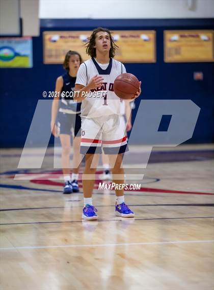Thumbnail 2 in Great Oak vs Vista Murrieta photogallery.