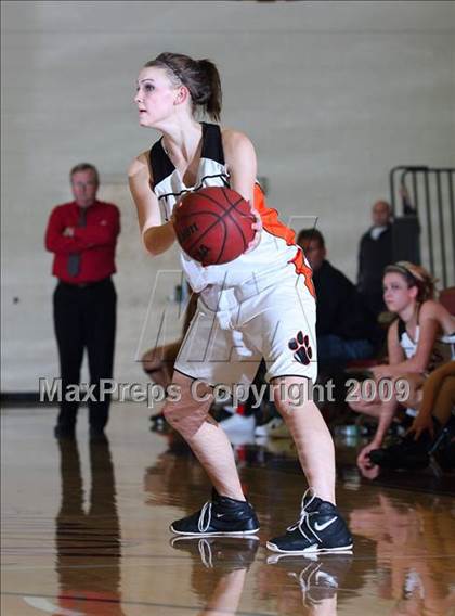 Thumbnail 3 in El Dorado vs. Roseville (Whitney Wildcat Tournament) photogallery.