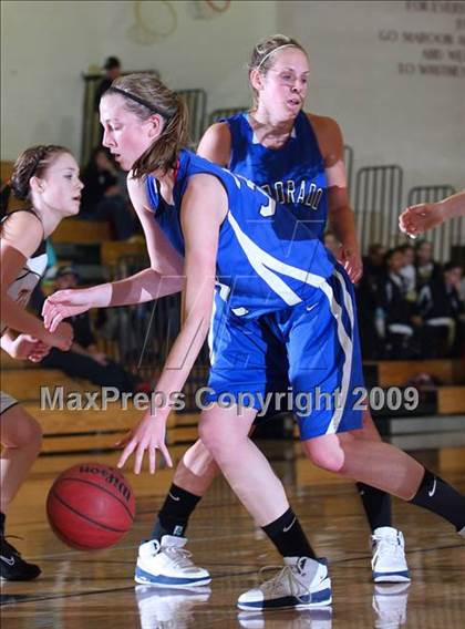 Thumbnail 2 in El Dorado vs. Roseville (Whitney Wildcat Tournament) photogallery.