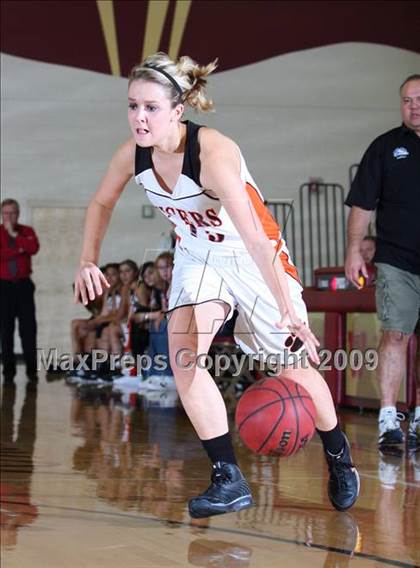 Thumbnail 3 in El Dorado vs. Roseville (Whitney Wildcat Tournament) photogallery.