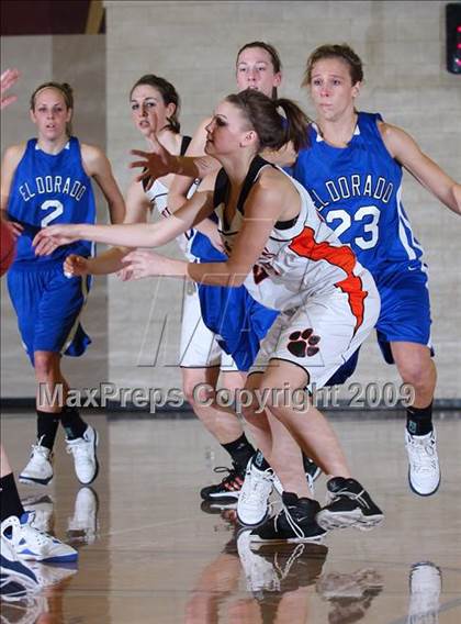 Thumbnail 2 in El Dorado vs. Roseville (Whitney Wildcat Tournament) photogallery.