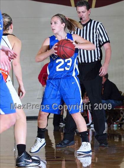 Thumbnail 1 in El Dorado vs. Roseville (Whitney Wildcat Tournament) photogallery.