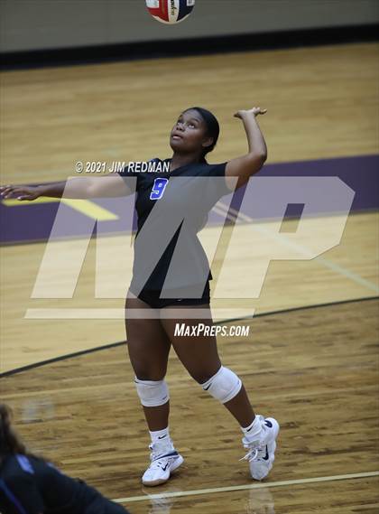 Thumbnail 2 in Pflugerville @ Liberty Hill photogallery.