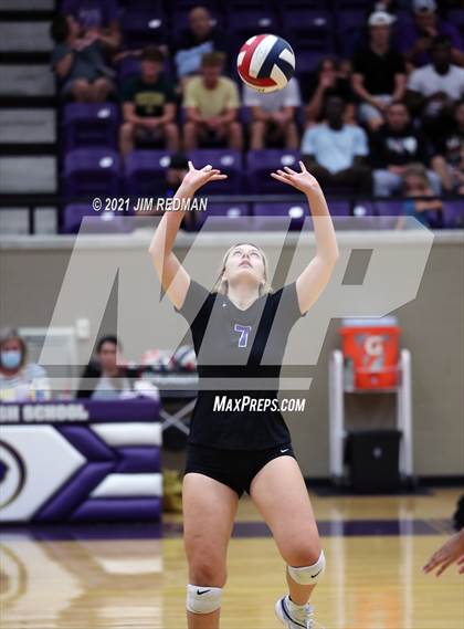 Thumbnail 3 in Pflugerville @ Liberty Hill photogallery.