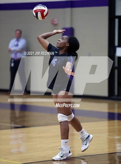 Thumbnail 3 in Pflugerville @ Liberty Hill photogallery.