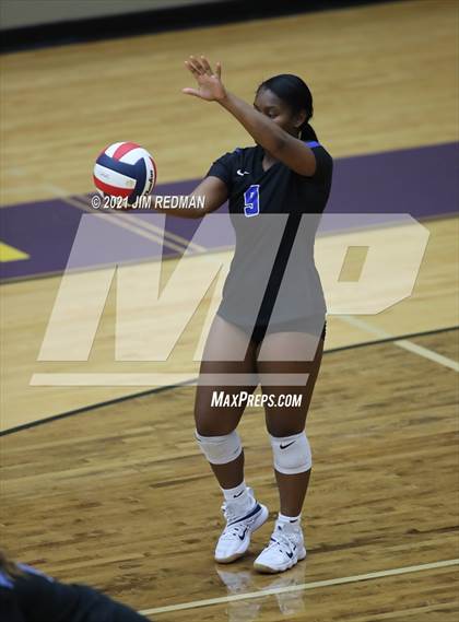 Thumbnail 2 in Pflugerville @ Liberty Hill photogallery.