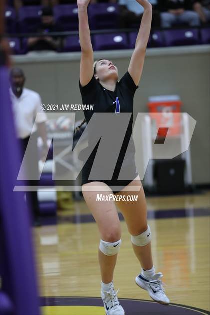 Thumbnail 1 in Pflugerville @ Liberty Hill photogallery.