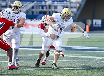 Thumbnail 2 in Chaminade-Madonna vs. Cardinal Newman (FHSAA 1A Final) photogallery.