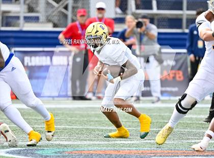 Thumbnail 1 in Chaminade-Madonna vs. Cardinal Newman (FHSAA 1A Final) photogallery.