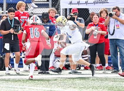 Thumbnail 3 in Chaminade-Madonna vs. Cardinal Newman (FHSAA 1A Final) photogallery.