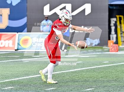 Thumbnail 2 in Chaminade-Madonna vs. Cardinal Newman (FHSAA 1A Final) photogallery.