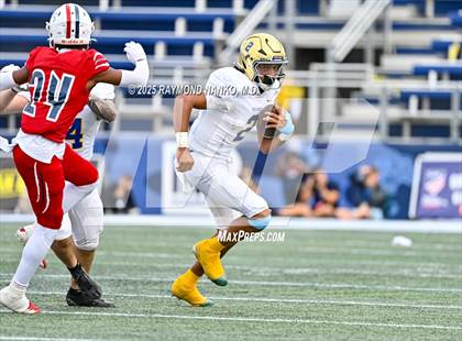 Thumbnail 2 in Chaminade-Madonna vs. Cardinal Newman (FHSAA 1A Final) photogallery.