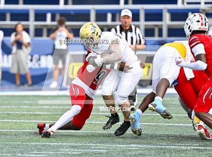 Thumbnail 3 in Chaminade-Madonna vs. Cardinal Newman (FHSAA 1A Final) photogallery.