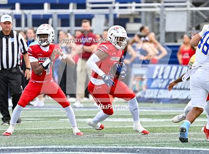 Thumbnail 2 in Chaminade-Madonna vs. Cardinal Newman (FHSAA 1A Final) photogallery.