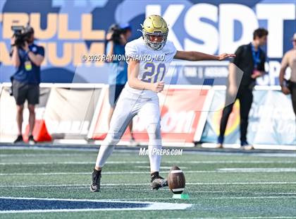Thumbnail 1 in Chaminade-Madonna vs. Cardinal Newman (FHSAA 1A Final) photogallery.
