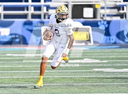 Thumbnail 2 in Chaminade-Madonna vs. Cardinal Newman (FHSAA 1A Final) photogallery.
