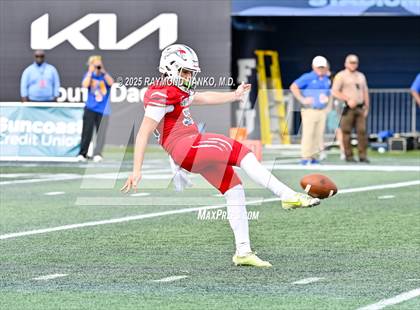 Thumbnail 1 in Chaminade-Madonna vs. Cardinal Newman (FHSAA 1A Final) photogallery.