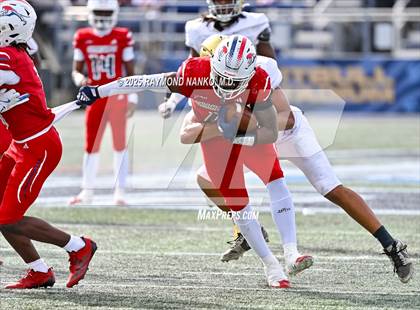 Thumbnail 3 in Chaminade-Madonna vs. Cardinal Newman (FHSAA 1A Final) photogallery.