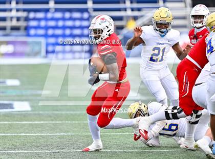 Thumbnail 2 in Chaminade-Madonna vs. Cardinal Newman (FHSAA 1A Final) photogallery.